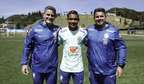 Meia do Corinthians fecha ciclo de treinos na Seleção Sub-15 com titularidade em goleada
