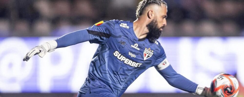 Ex-goleiro do São Paulo, Jandrei é contratado pelo Juventude