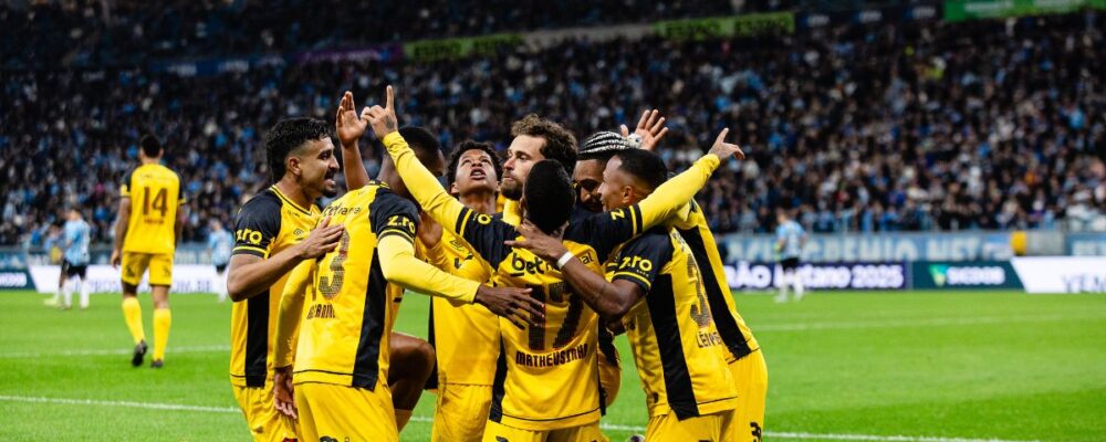 Sport bate Grêmio, vence a primeira na Série A e coloca pressão em Mano Menezes