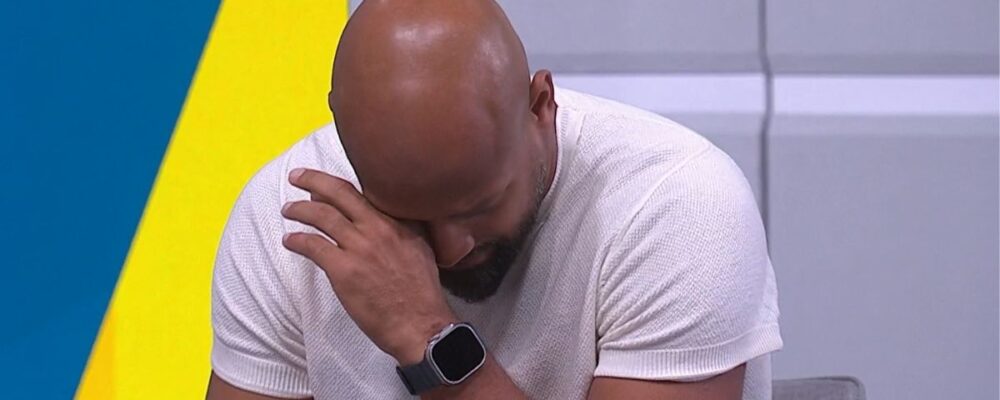 Comentarista chora ao vivo no Sportv ao falar de Vasco 6 x 0 Santos