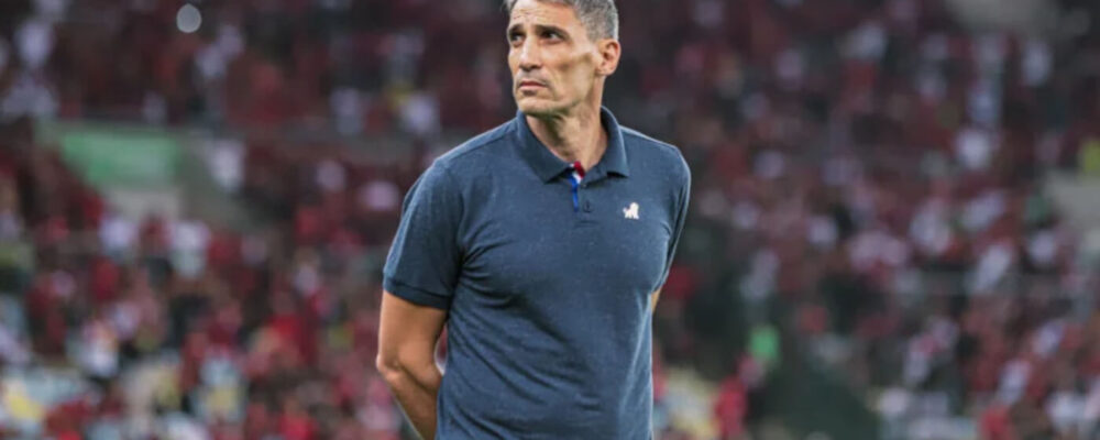 Santos acerta a contratação do técnico Vojvoda