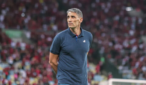 Santos acerta a contratação do técnico Vojvoda