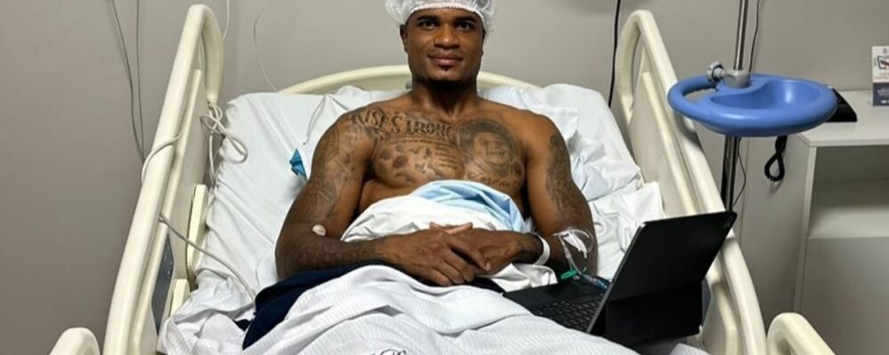 Jogador do Vitória desabafa após lesão contra Cruzeiro: ‘No melhor momento da carreira’