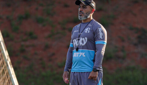 Antes de duelo com Cruzeiro, técnico desabafa: ‘Esse não é o Mirassol’