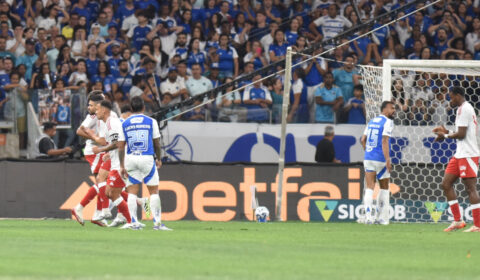 Cruzeiro foi beneficiado? Comentarista explica lance polêmico contra o Inter