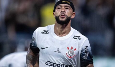 Memphis Depay retoma tratamento, e Dorival faz ajustes no time do Corinthians