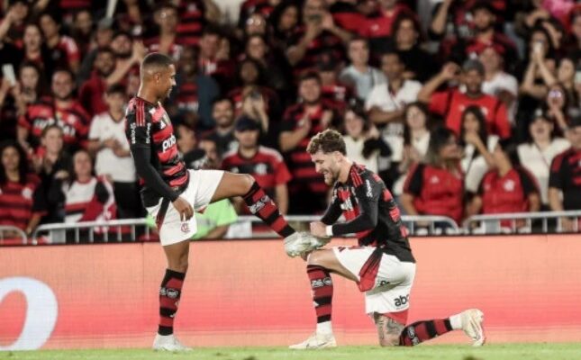 Flamengo sofre com ‘lei do ex’, mas vence Mirassol e segue líder do Brasileiro