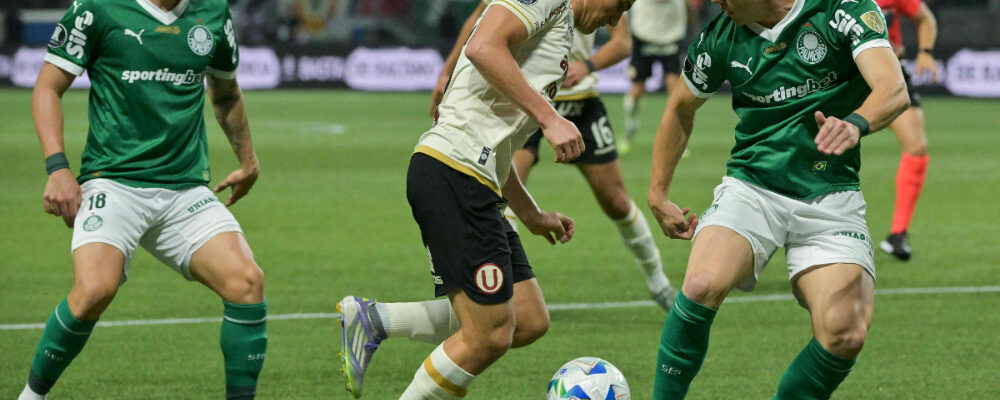 Palmeiras empata com Universitario e vai às quartas da Libertadores