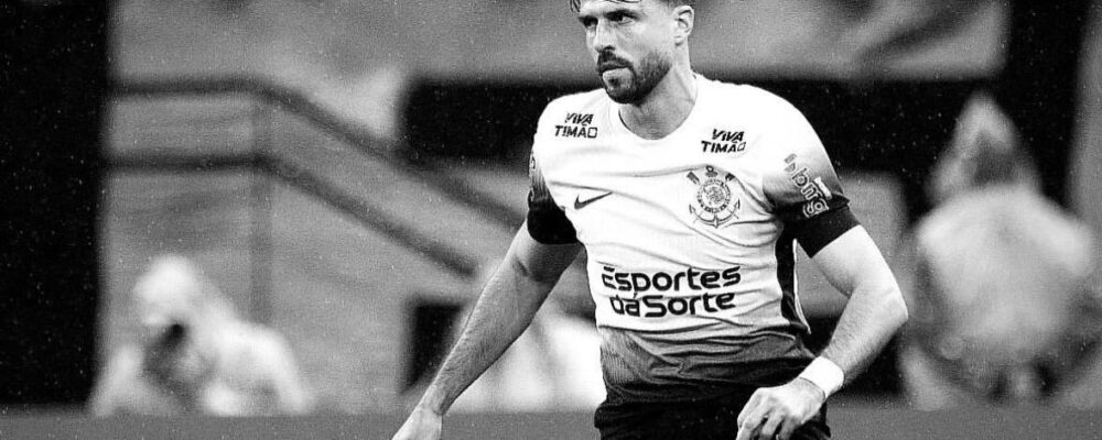 Jogador do Corinthians é afastado e passa a treinar separadamente