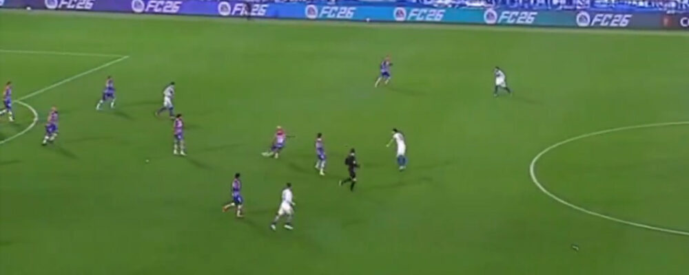 Deyverson erra passe e ‘cede’ gol ao Vélez contra o Fortaleza