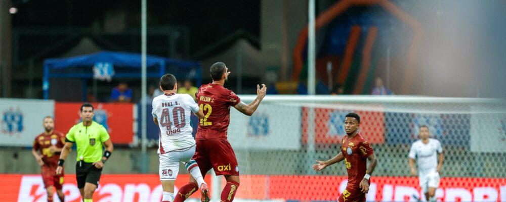Bahia marca no fim contra o Fluminense em jogo maluco de seis gols