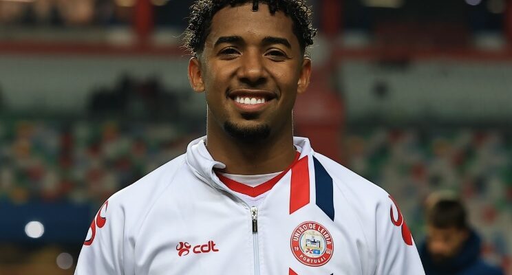 Cruzeiro: Ryan Guilherme desembarca em BH para assinar contrato