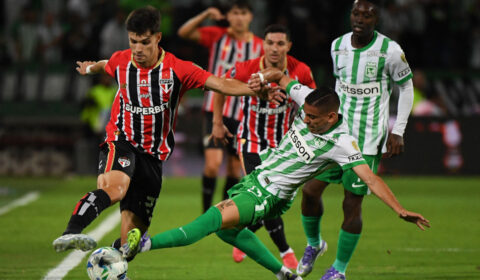 Atlético Nacional perde dois pênaltis, e São Paulo arranca empate na Libertadores