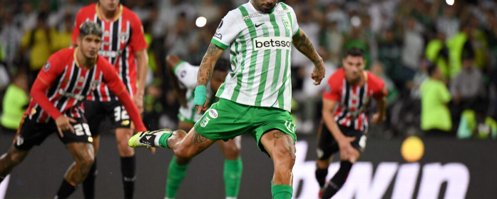 Jogador que perdeu dois pênaltis contra o São Paulo na Libertadores foi pai aos 11 anos