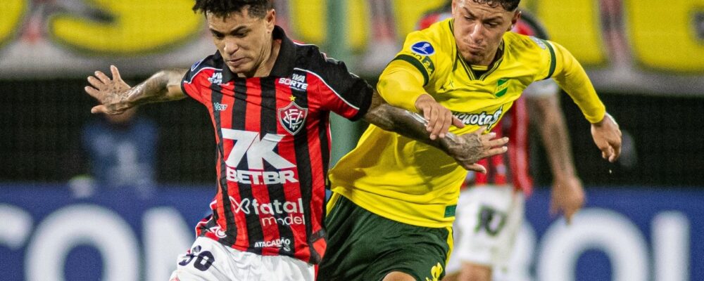 Em qual canal vai passar Vitória x Defensa y Justicia pela Sul-Americana hoje (6/5)?