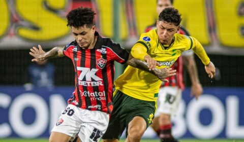Em qual canal vai passar Vitória x Defensa y Justicia pela Sul-Americana hoje (6/5)?