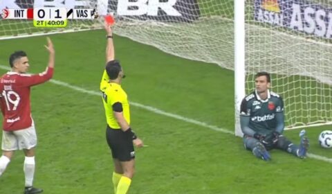 Chefe de arbitragem da CBF se posiciona sobre expulsão de goleiro do Vasco