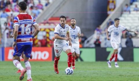 Fortaleza empata com Bahia na estreia de Renato Paiva