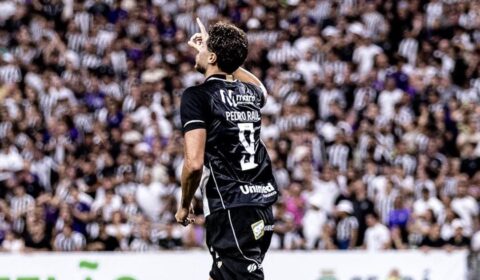 Ceará bate Grêmio e conquista a primeira vitória no Brasileirão