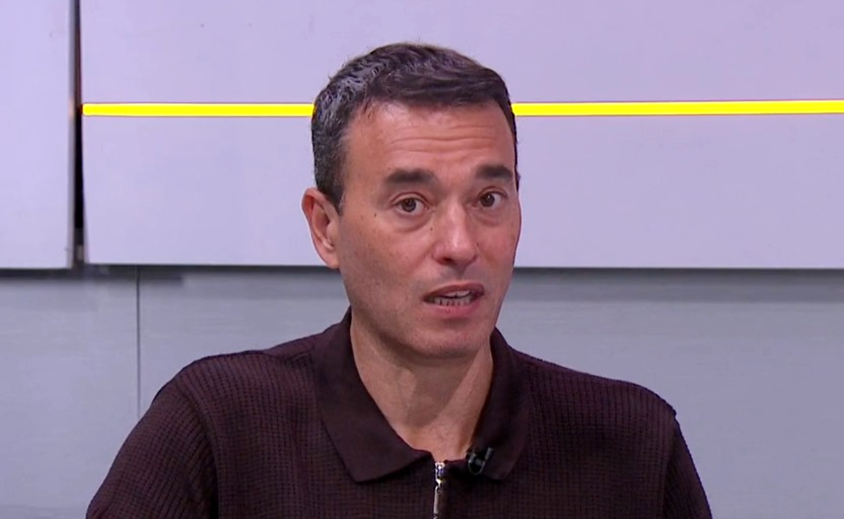 André Rizek reage a soco de jogador do Atlético em atleta do Cruzeiro