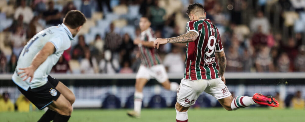 Fluminense vence Grêmio e quebra série negativa em dia de Everaldo ‘duas caras’