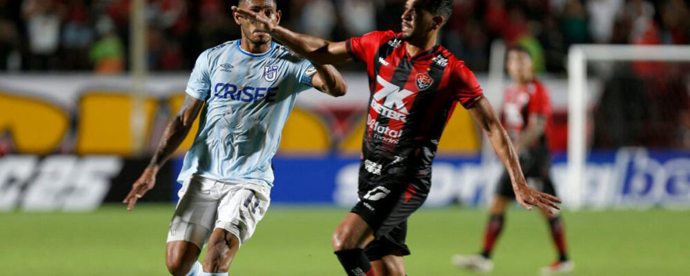 Vitória busca empate contra a Universidad Católica na Sul-Americana