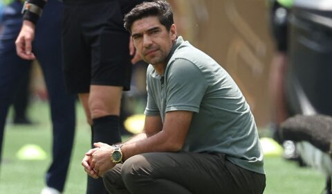 Abel Ferreira adia renovação com Palmeiras após xingamentos
