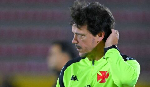 Diniz cita ex-Atlético que queria no Vasco e lamenta: ‘Sem dinheiro para o mês’