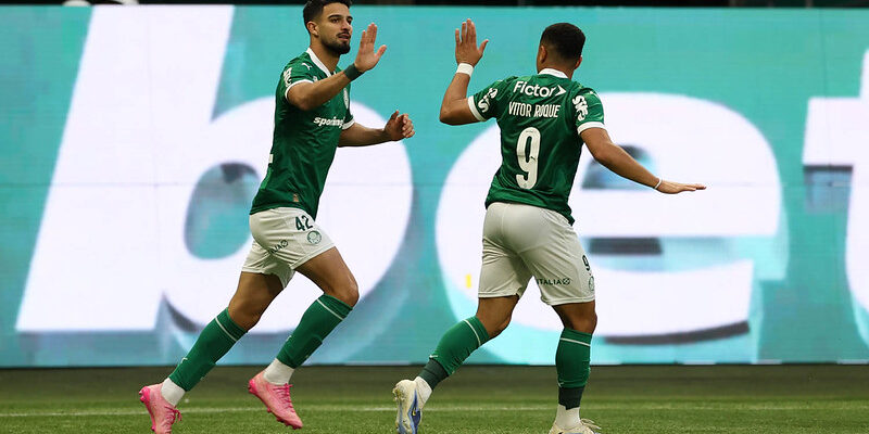 Palmeiras vira sobre Ceará e alivia tensão no Allianz Parque