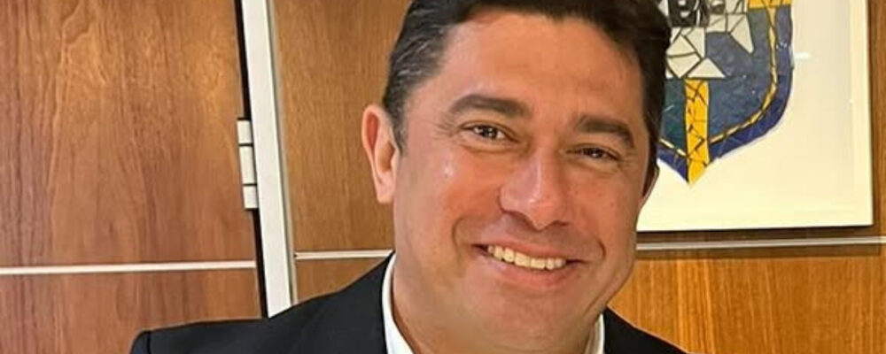 Presidente do Ceará se manifesta sobre acusação em esquema de notas falsas