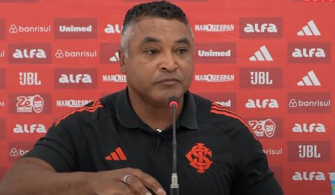 Roger desabafa após vitória do Inter: ‘Olha a crise que criaram’
