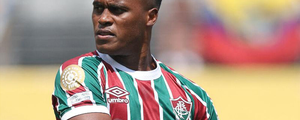 Fluminense encaminha venda de Jhon Arias antes de jogo contra o Cruzeiro