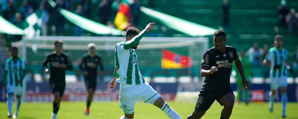 Em jogo de cinco gols, Juventude vence Botafogo pelo Campeonato Brasileiro