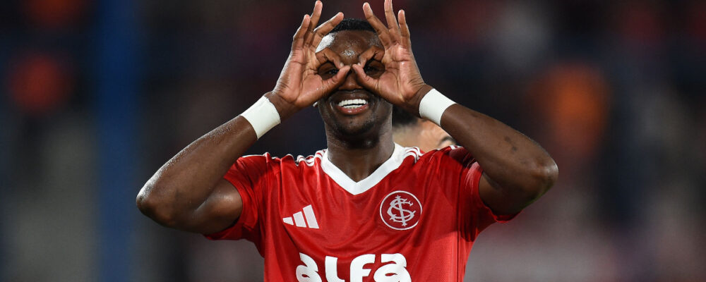 Internacional derrota Nacional e ultrapassa Bahia em grupo da Libertadores