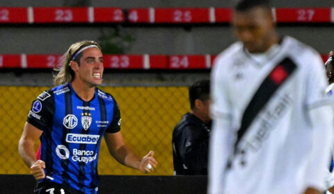 Vasco tem jogador expulso e é goleado pelo Del Valle na Sul-Americana