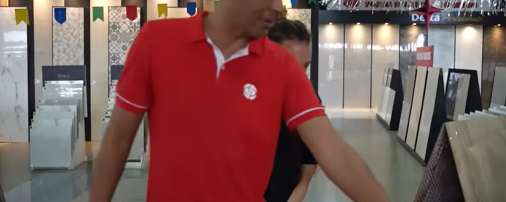 Ex-zagueiro de São Paulo e Cruzeiro mostra rotina como vendedor de pisos