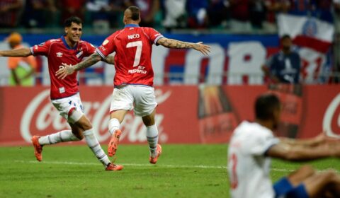 Bahia sofre virada do Nacional e pode deixar liderança de grupo na Libertadores