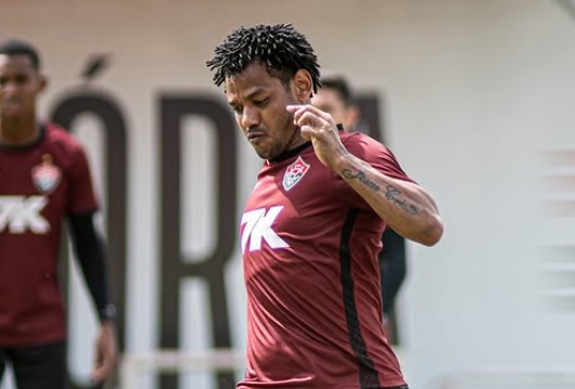 Romarinho mente que foi procurado pelo Corinthians e se desmente depois