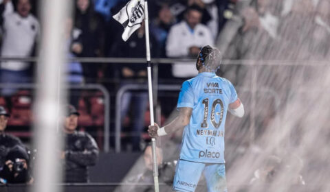 Neymar volta a jogar cinco partidas seguidas após quase três anos