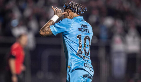 Neymar volta a fazer 2 gols em um jogo 696 dias após atropelo da Seleção; relembre o feito