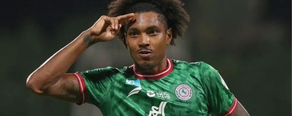 Ex-atacante do Flamengo, Vitinho assina com o Corinthians