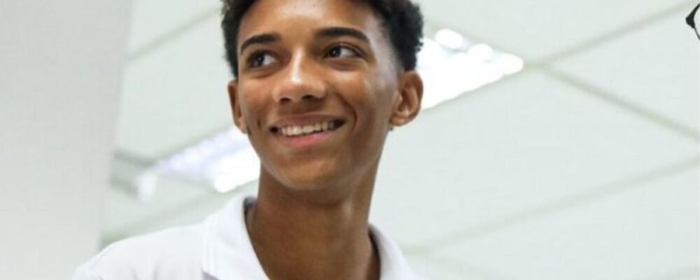 Site revela multa milionária de filho de Robinho no Santos