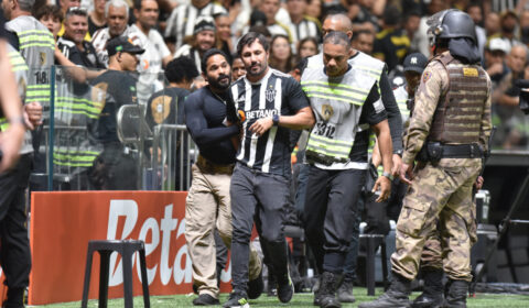 Atlético x Cruzeiro na Arena MRV tem tentativa de invasão, briga e assédio
