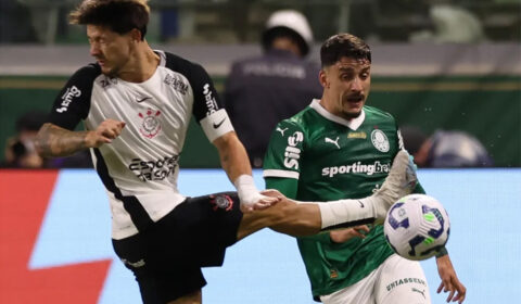 Com um a mais, Corinthians volta a vencer Palmeiras e avança na Copa do Brasil