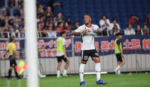 São Paulo negocia contratação de atacante cria do Bahia