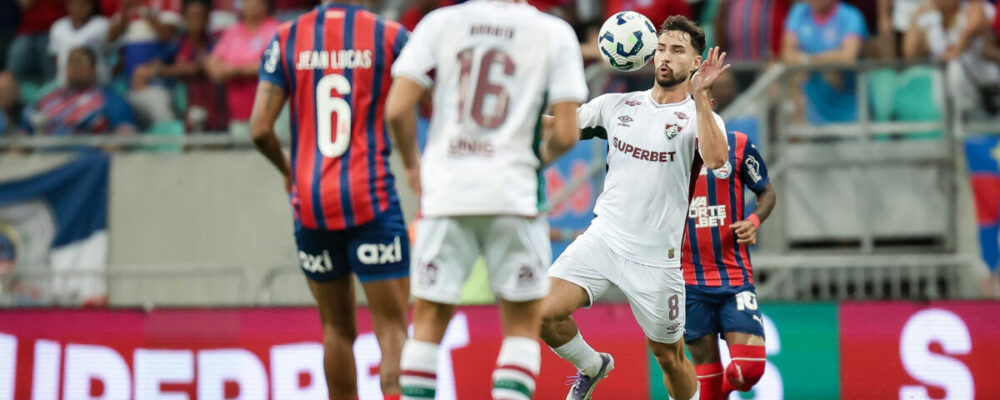 Fluminense tem pênalti anulado e perde para o Bahia na Copa do Brasil