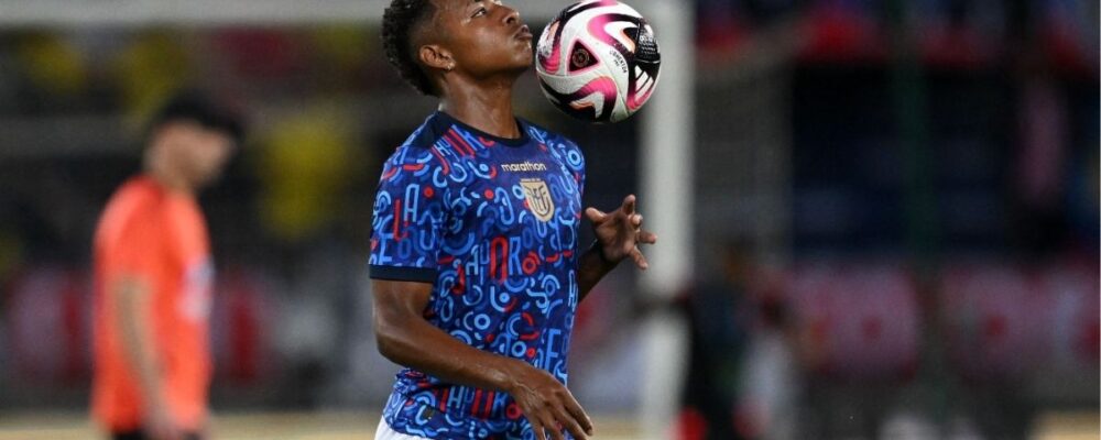 Alvo do Cruzeiro faz post enigmático: ‘Preocupado com a carreira’