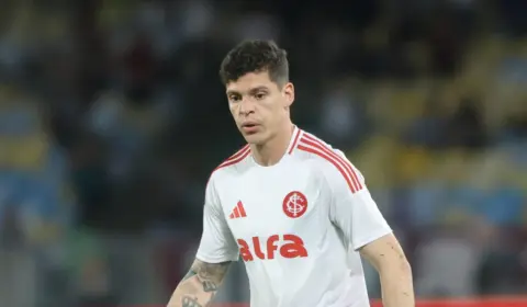 Série B: Athletico tem interesse em volante do Internacional