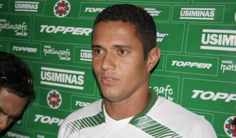 Artilheiro histórico do Cruzeiro perdeu gol de propósito pelo Ipatinga: ‘Salário atrasado’