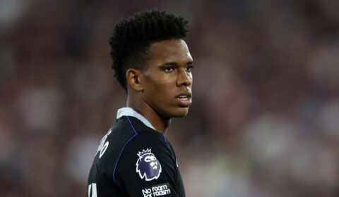 Diretor do Palmeiras diz que Cruzeiro mentiu sobre Estêvão: ‘Choro de perdedor’